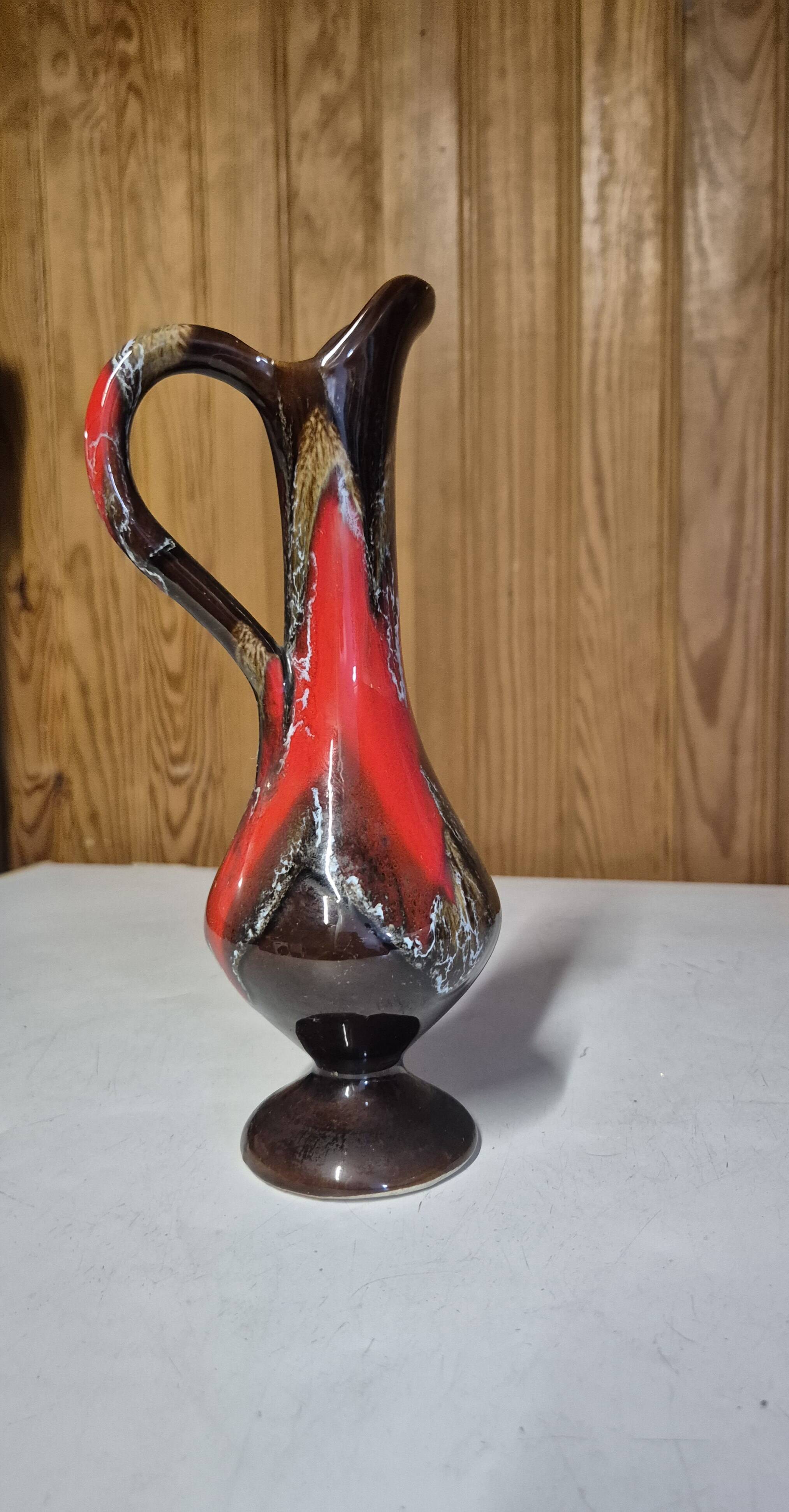 Pichet vase décoratif Vallauris 25 cm émaillage fat lava rouge et brun