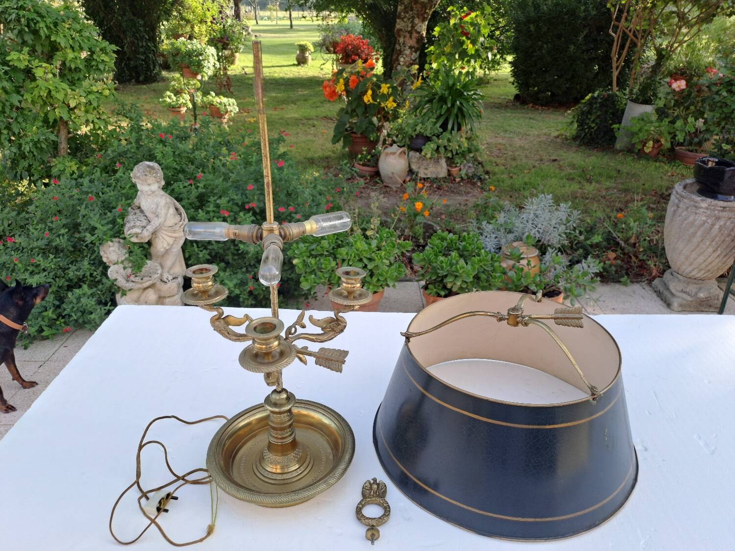 Empire style bouillotte lamp in bronze and sheet metal