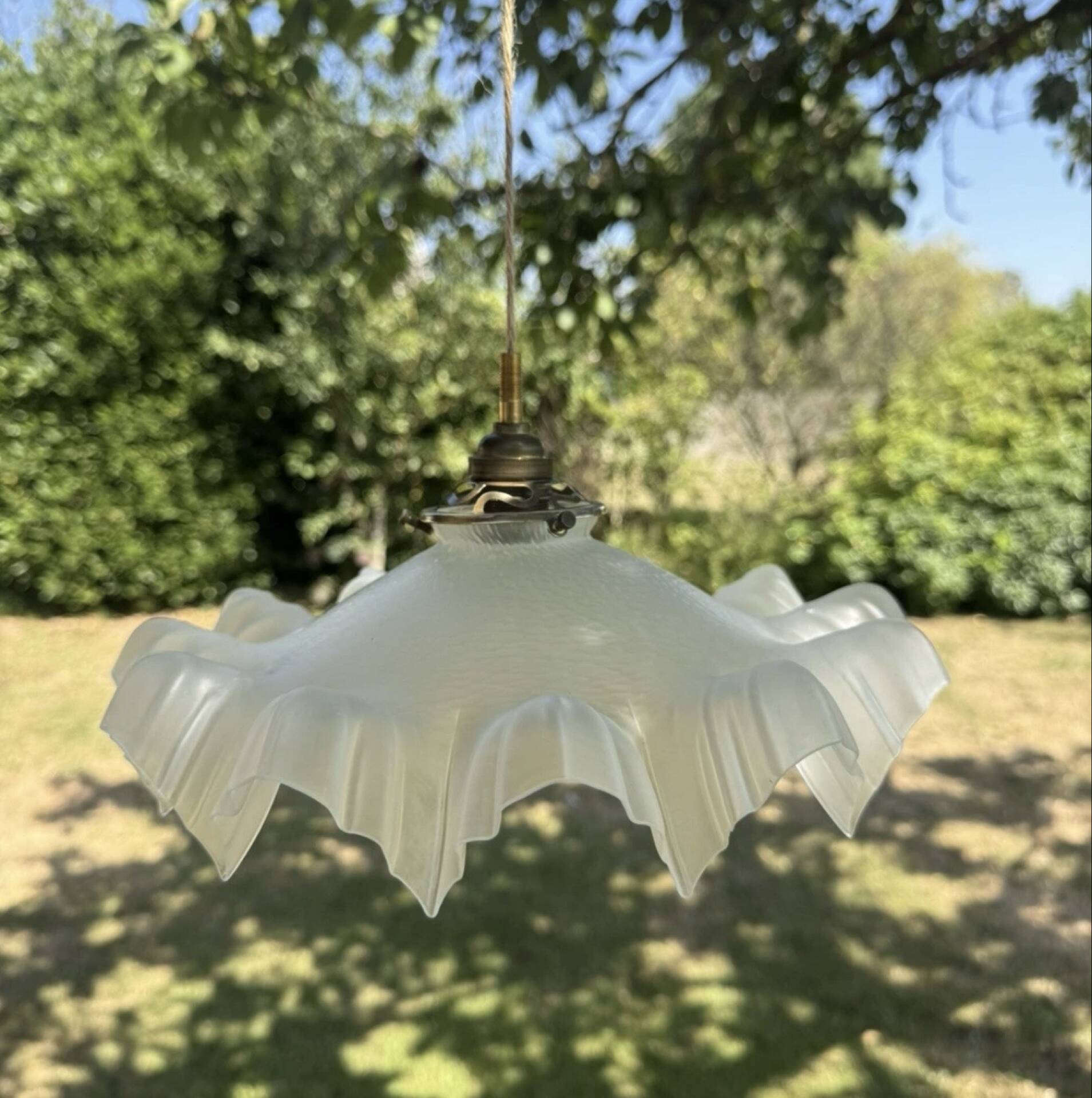 Vintage lampshade lace pleated transparent glass claw