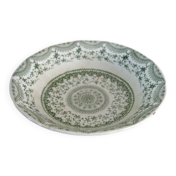 Shallow dish Earthenware