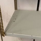 Metal string shelf