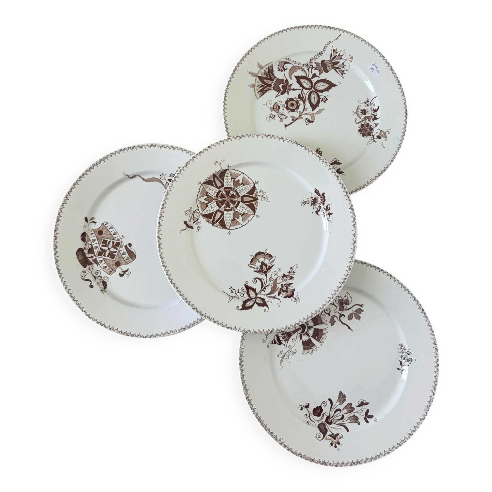4 assiettes plates Sarreguemines modèle Danois
