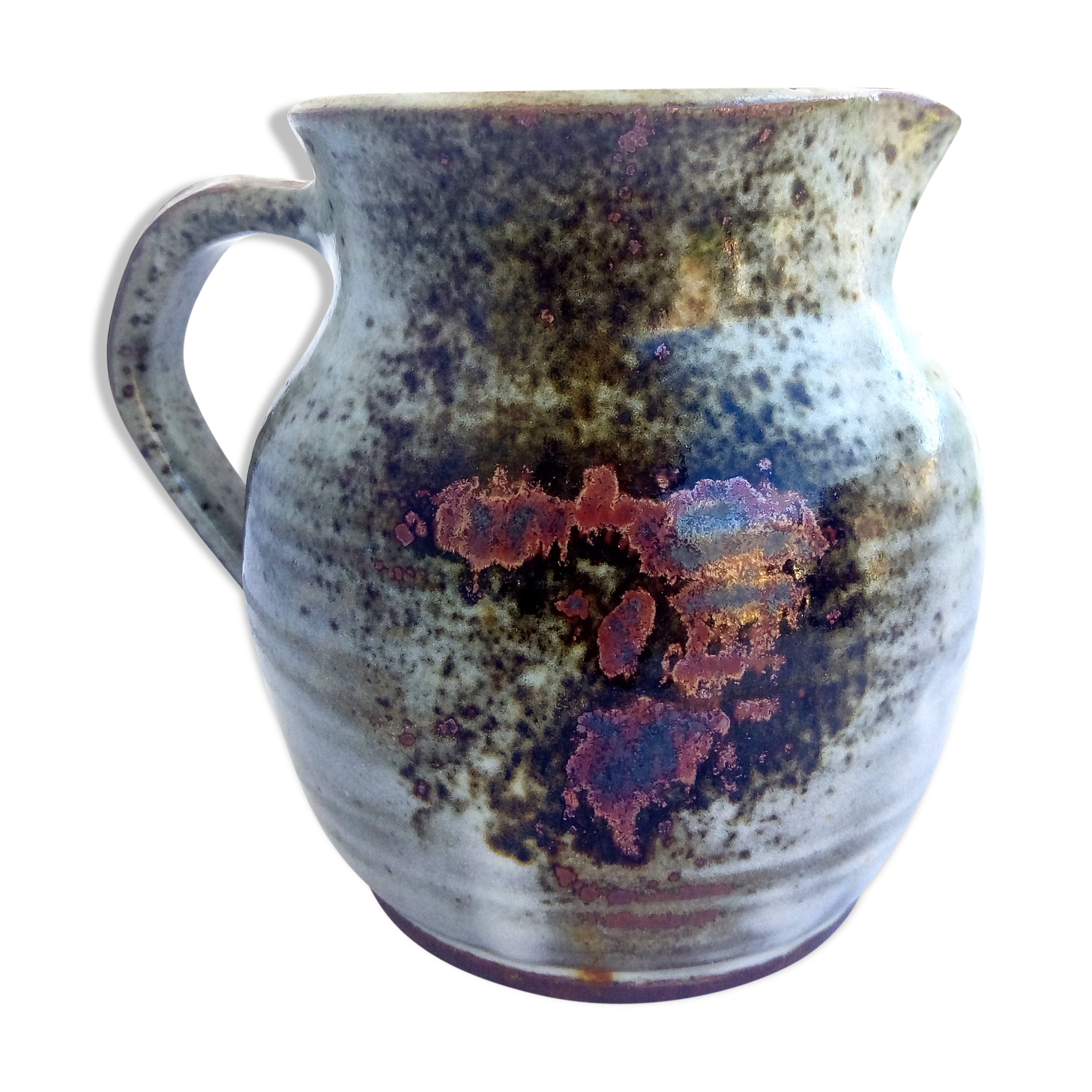 Sarthois pitcher in grey sandstone and rust effect