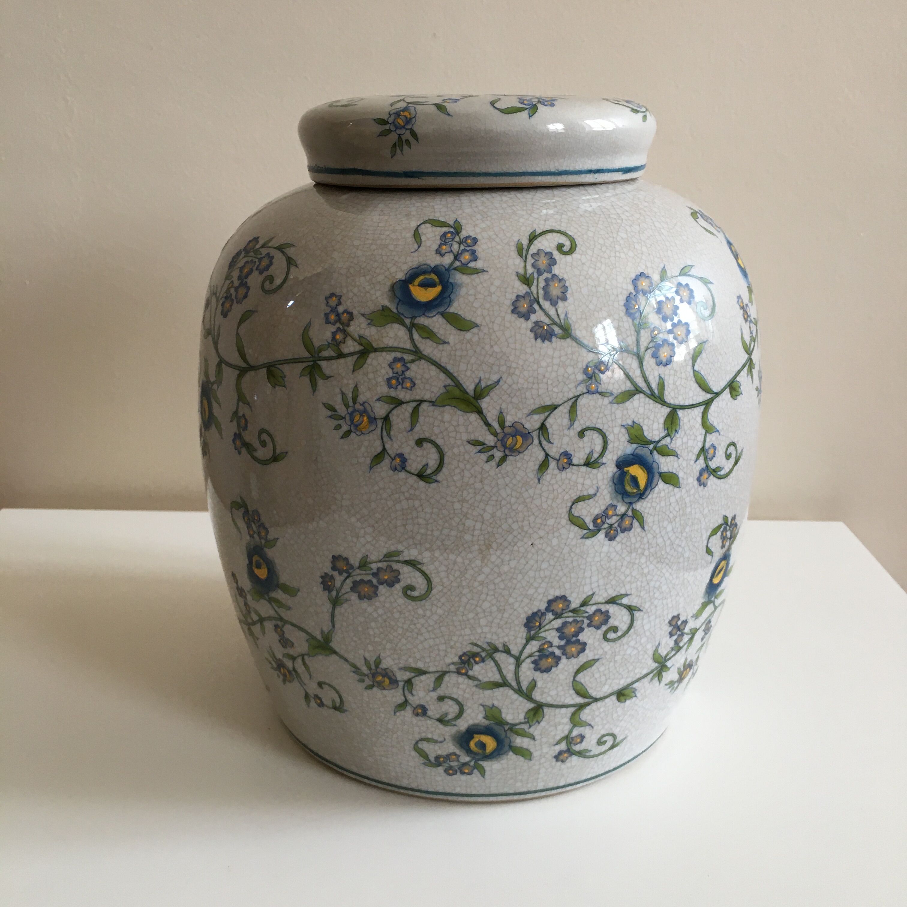 Vintage ginger pot, height 26 cm