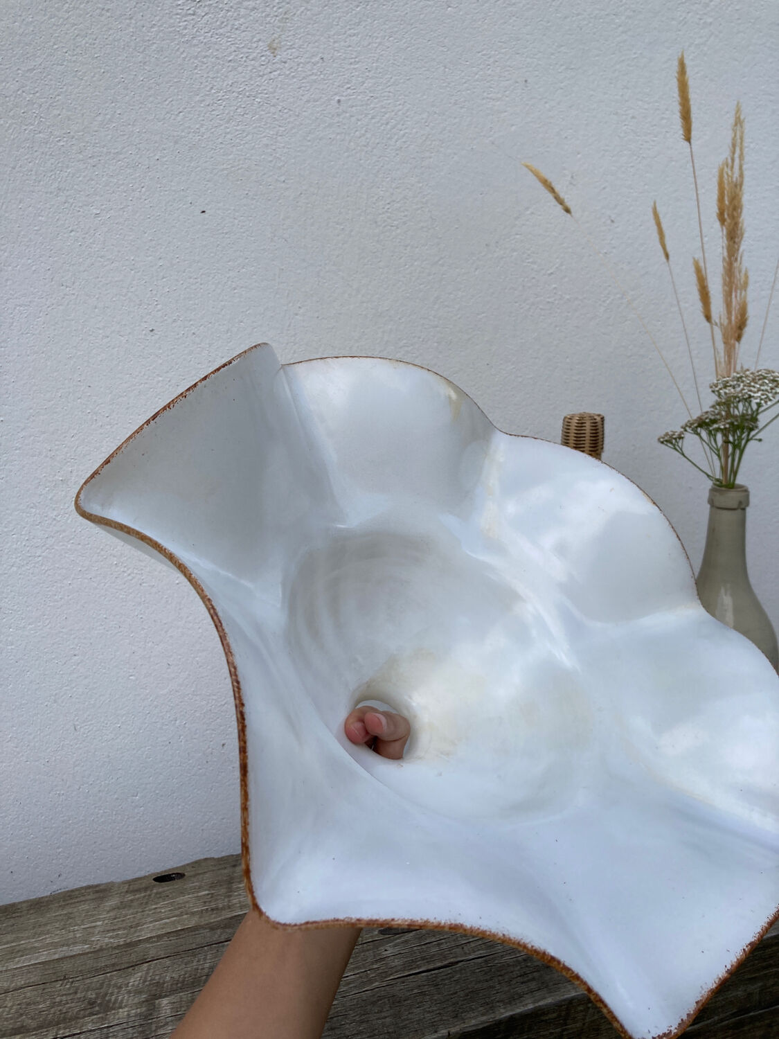 Suspension en verre blanche vintage forme fleur