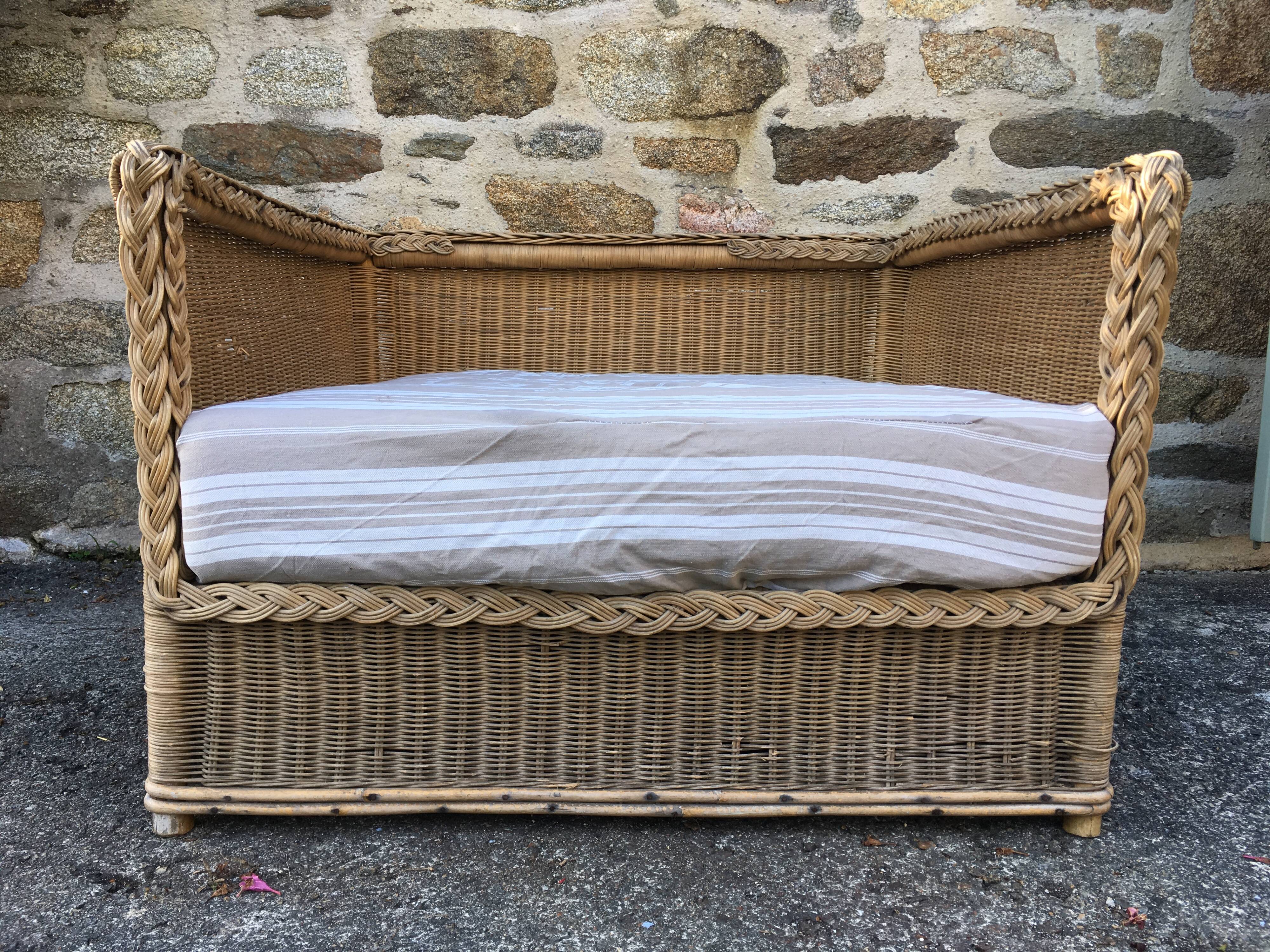 Fauteuil en osier des années 50