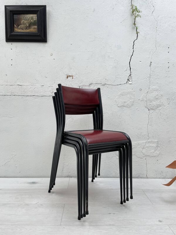 Suite de 4 chaises vintage Mullca 510.