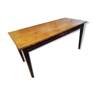 Farm table