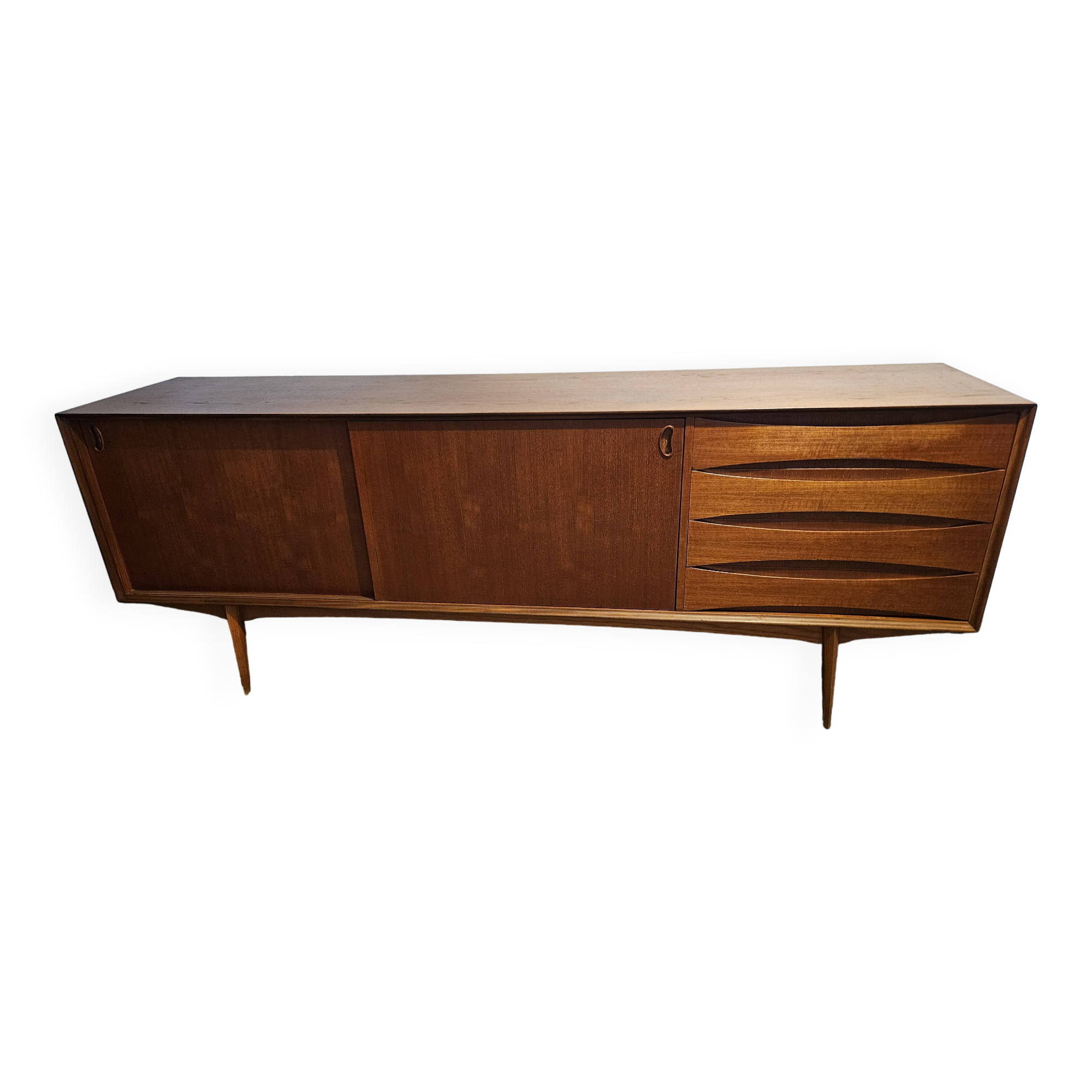 Sacndinavian sideboard