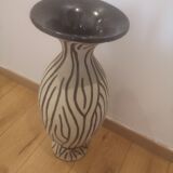Ceramic vase