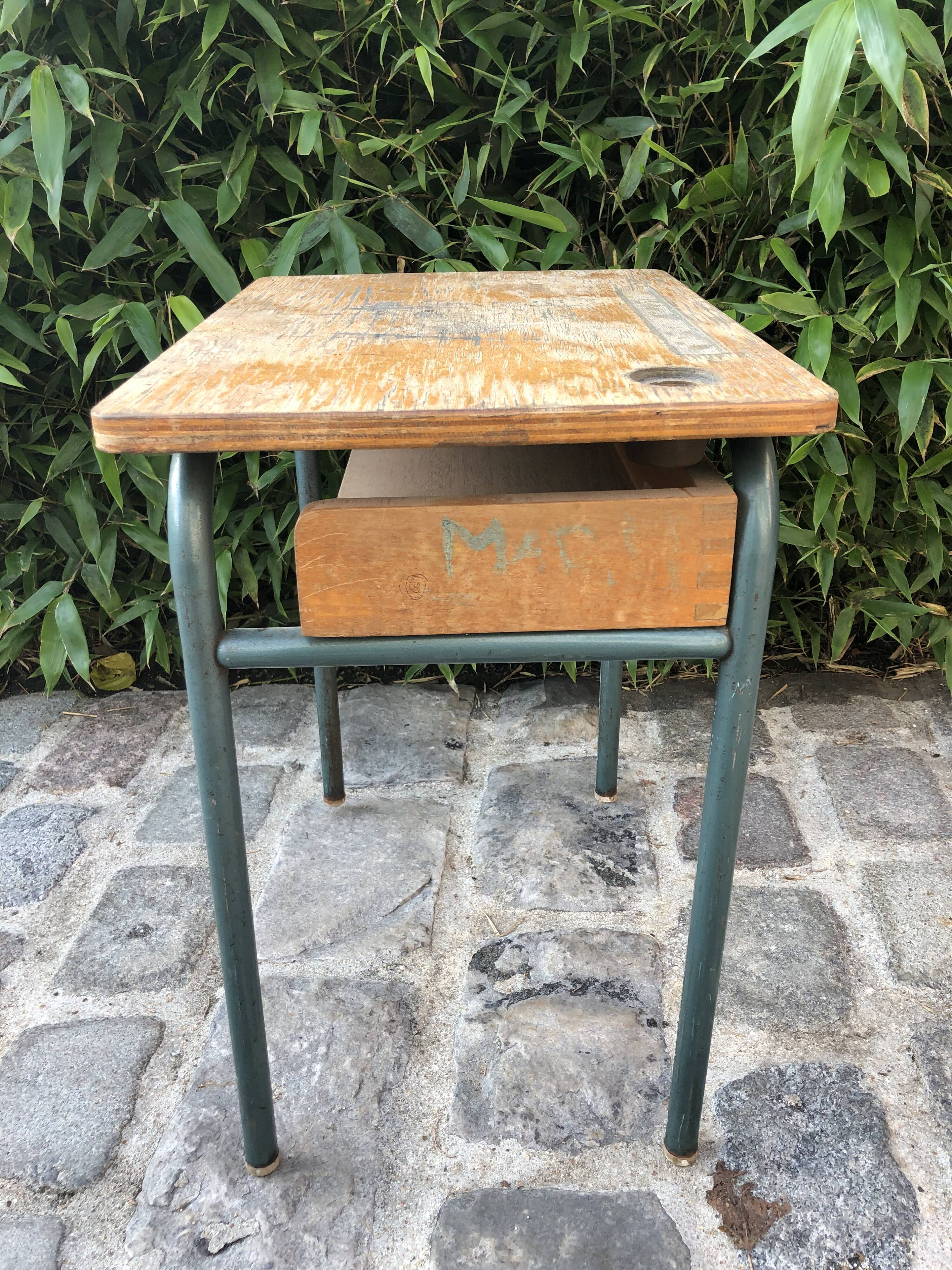 Table d'écolier vintage