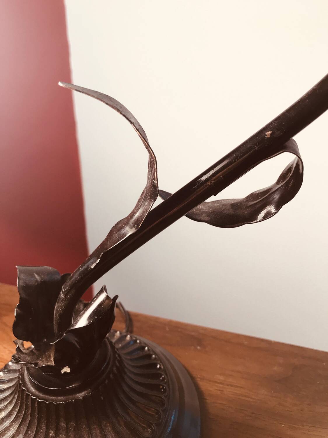 Lampe fleur en tôle, années 50