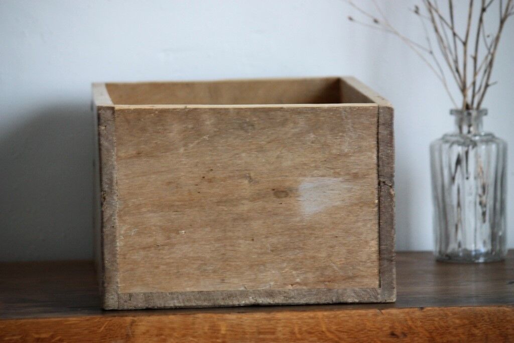 Storage crate