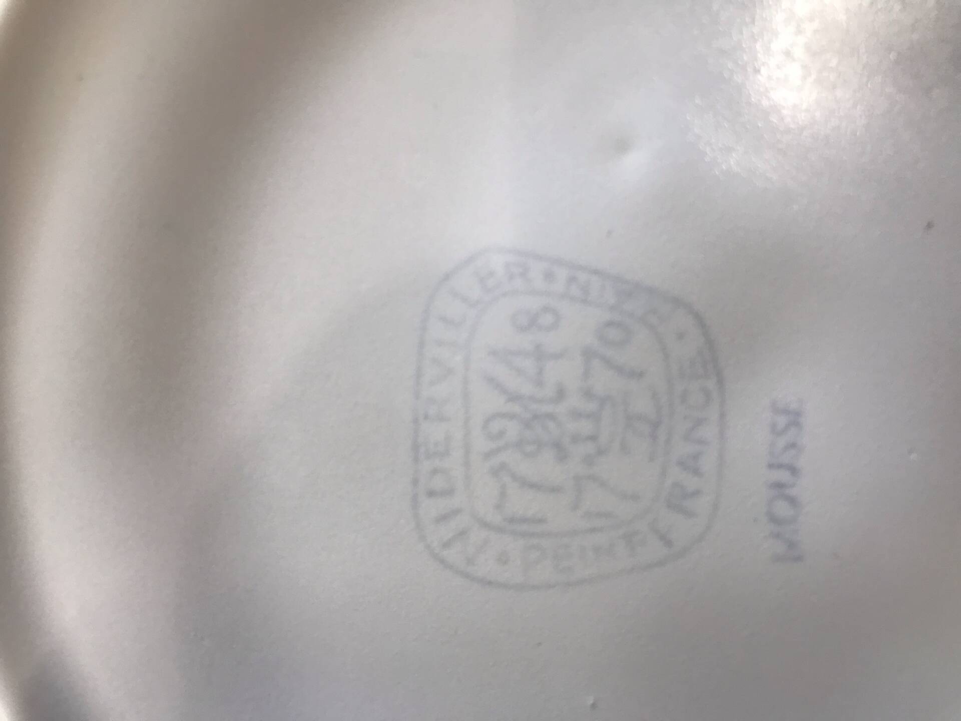 Set of 12 plates and an oyster dish or other in majolica.