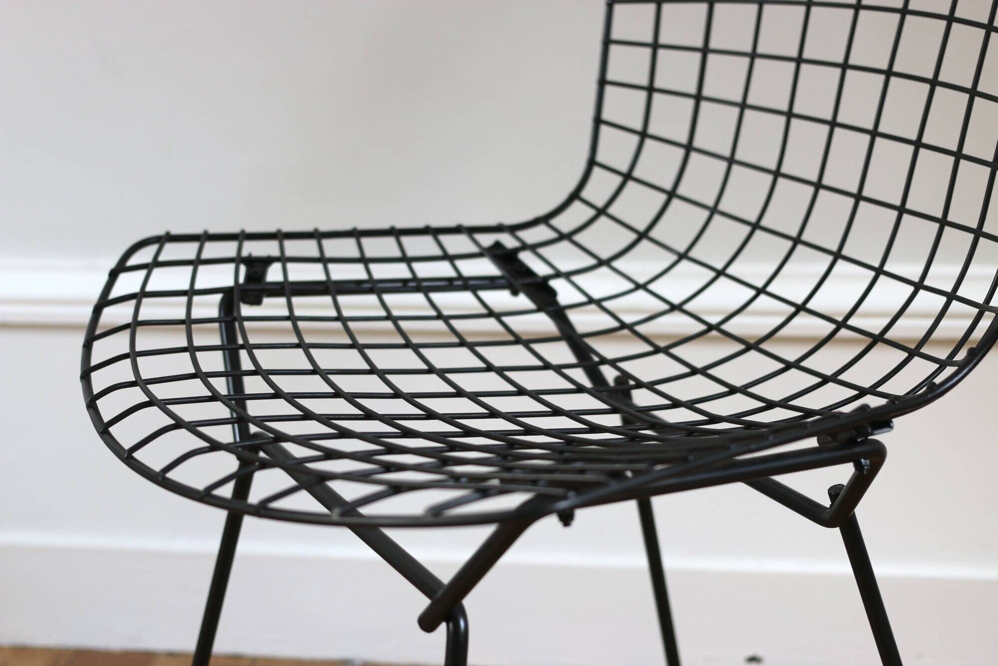 Pair of vintage Bertoia Wire chairs