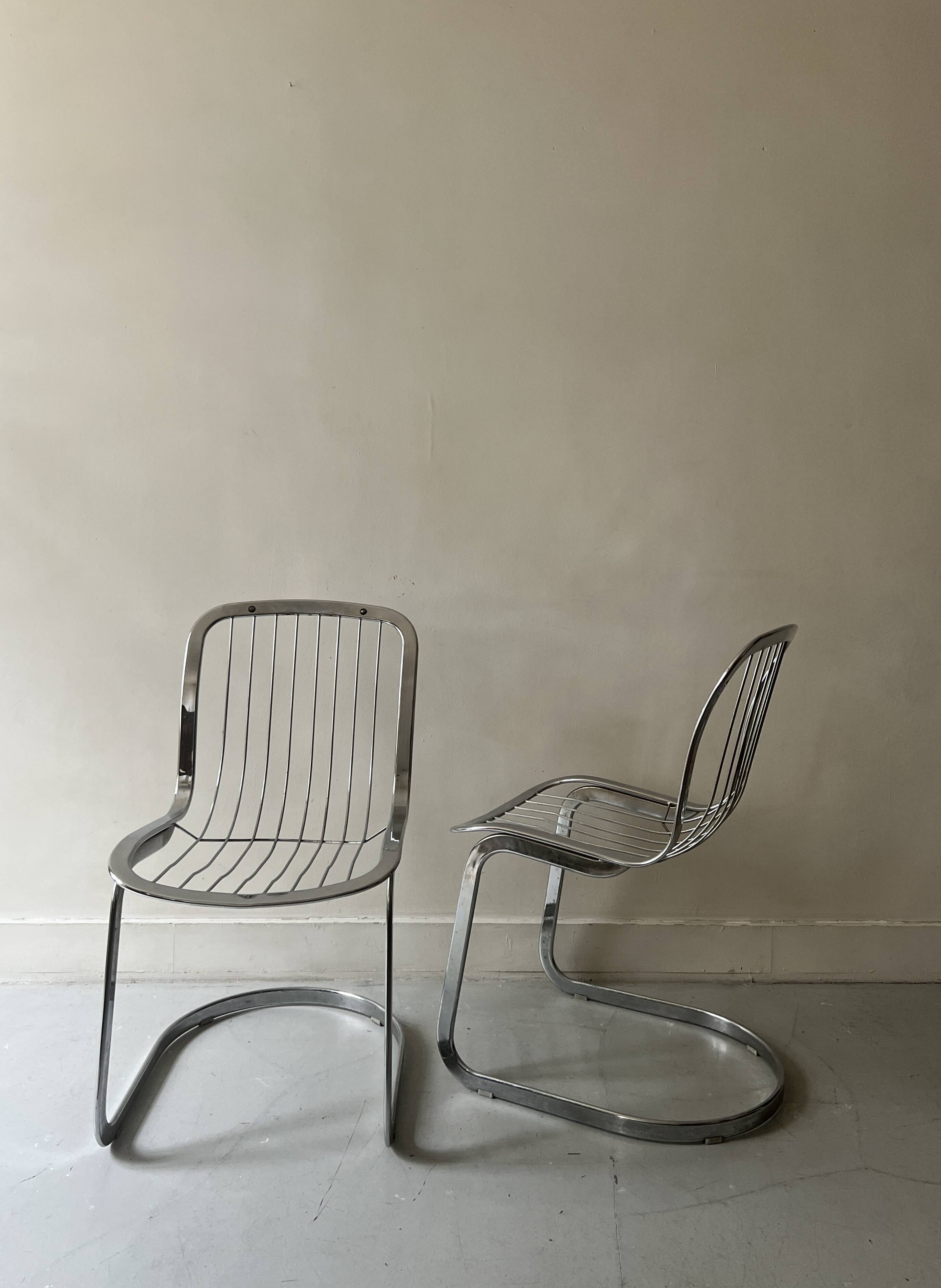 Cidue chair in chrome and short velvet, Willy Rizzo design 1970