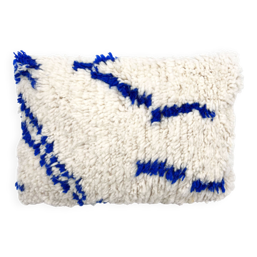 Housse de coussin berbère marocain Azilal à motifs bleu majorelle 60x40cm
