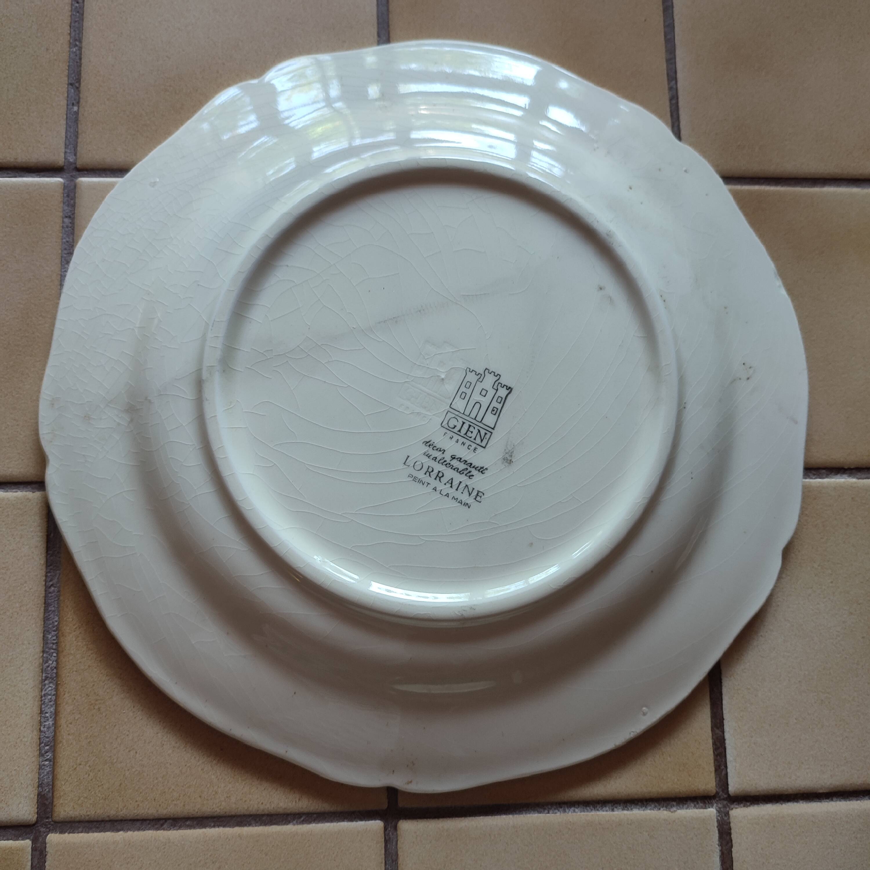 5 decorative plates