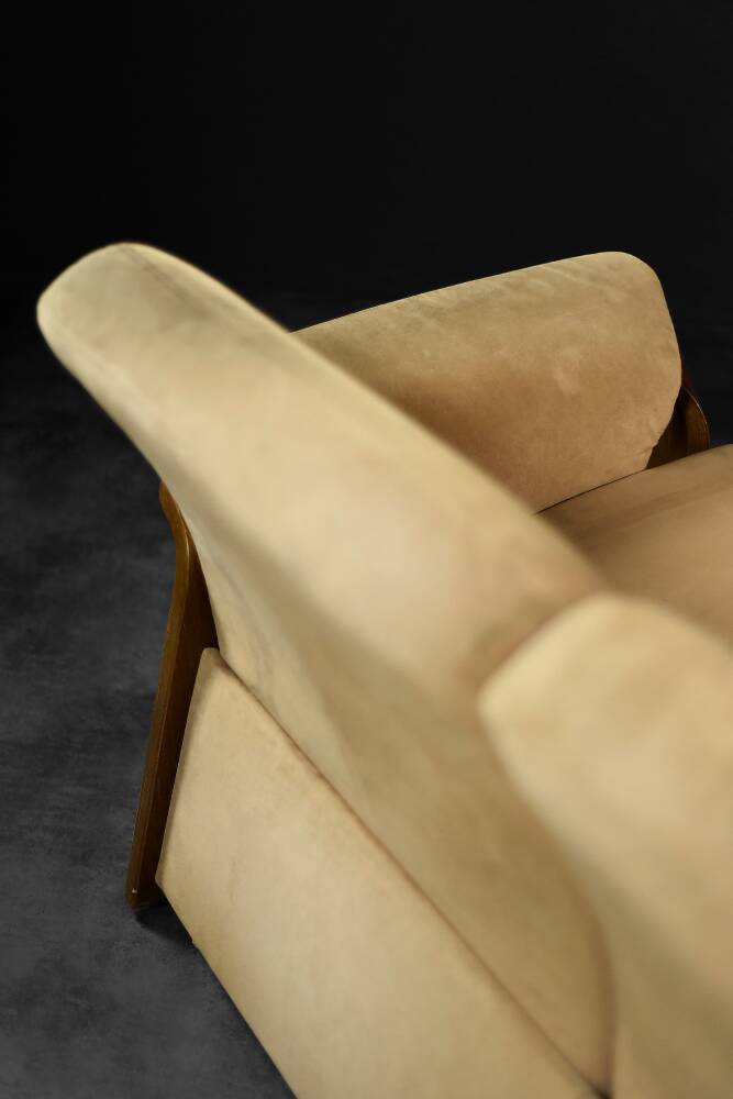 Modern Norwegian mid-century two-seater sofa, low-back loveseat Stressless Pegasus by Ekornes.