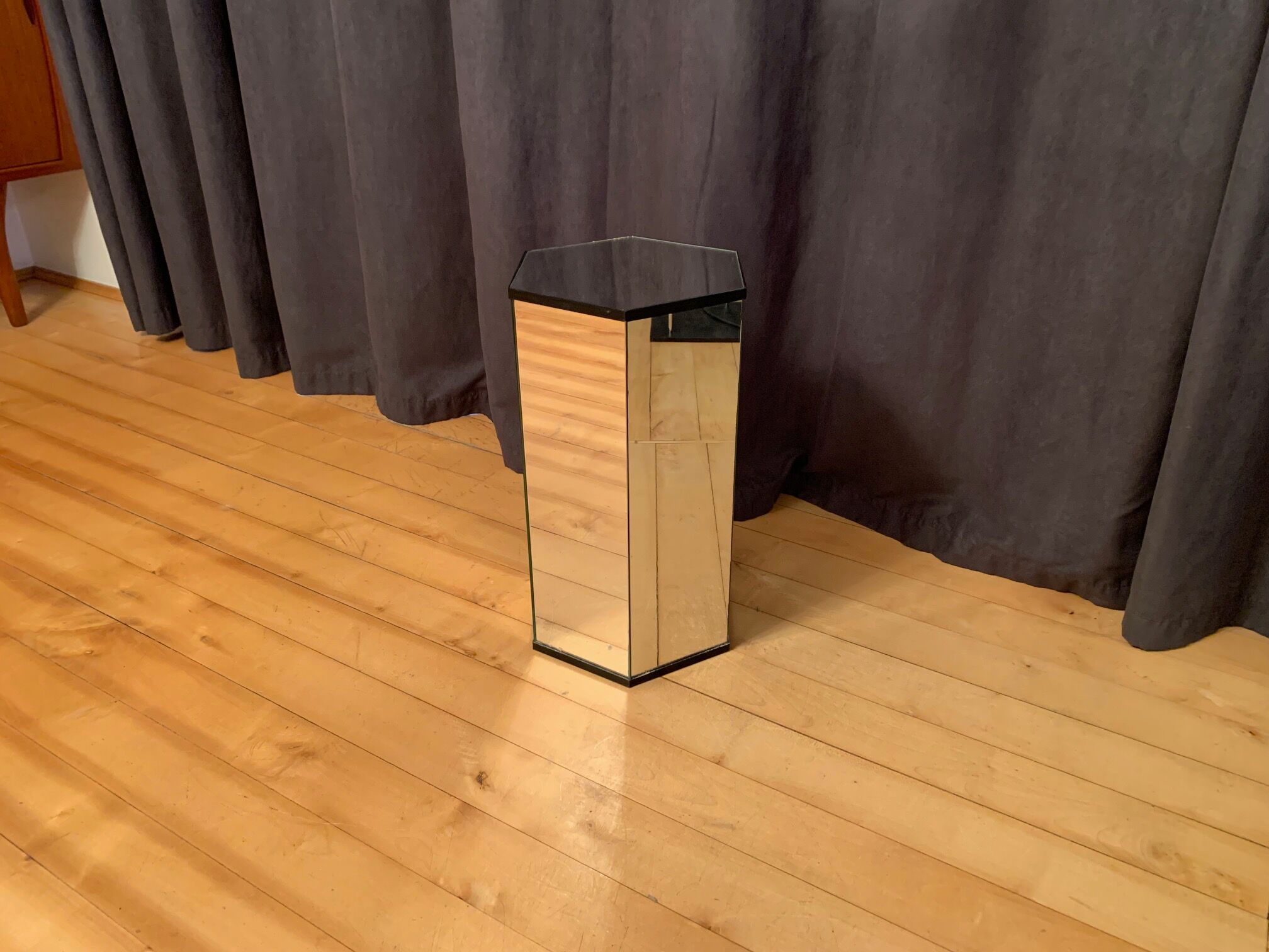 Mirror plinth, 1970s