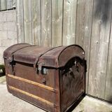 Stagecoach trunk XIX