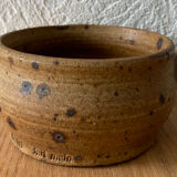 Small bowl in piryte sandstone