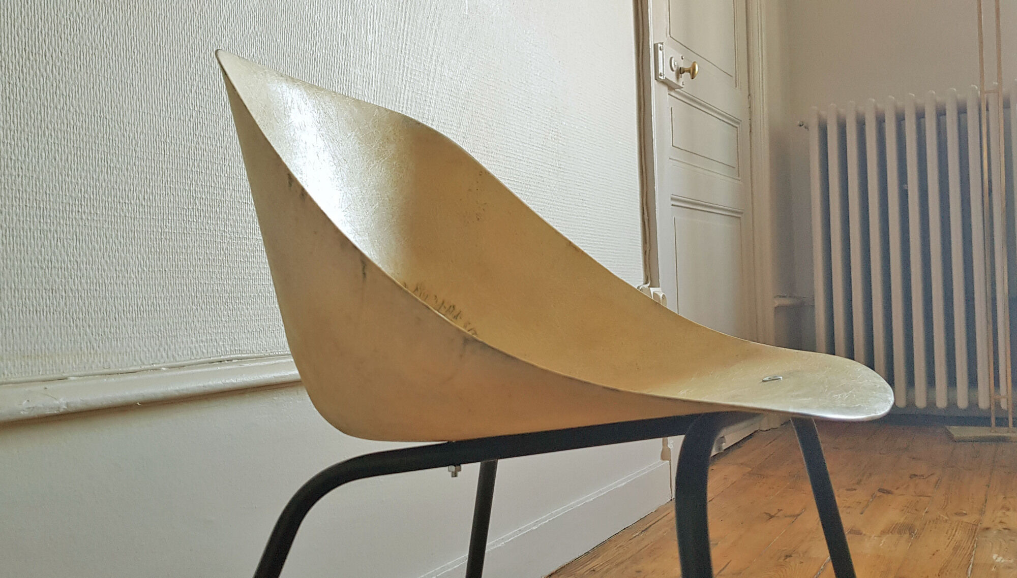 Chaises tulipe de Pierre Guariche par Steiner fibre de verre