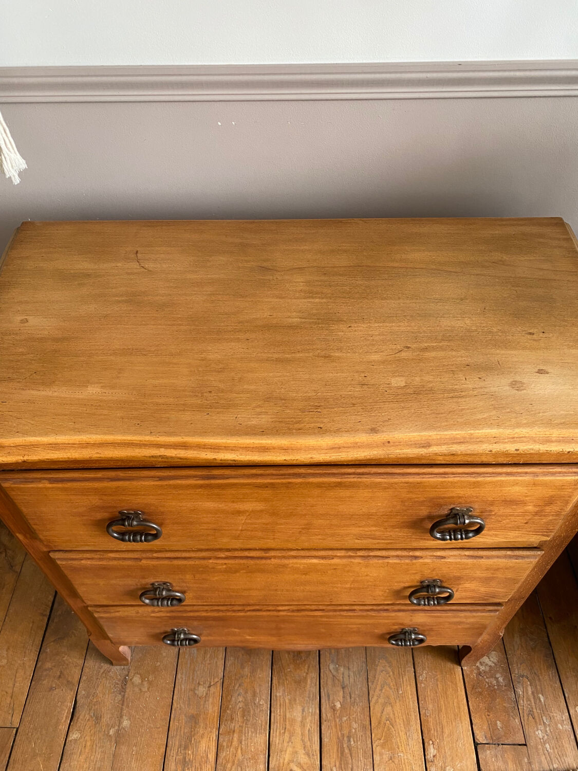 Vintage wooden chest of drawers