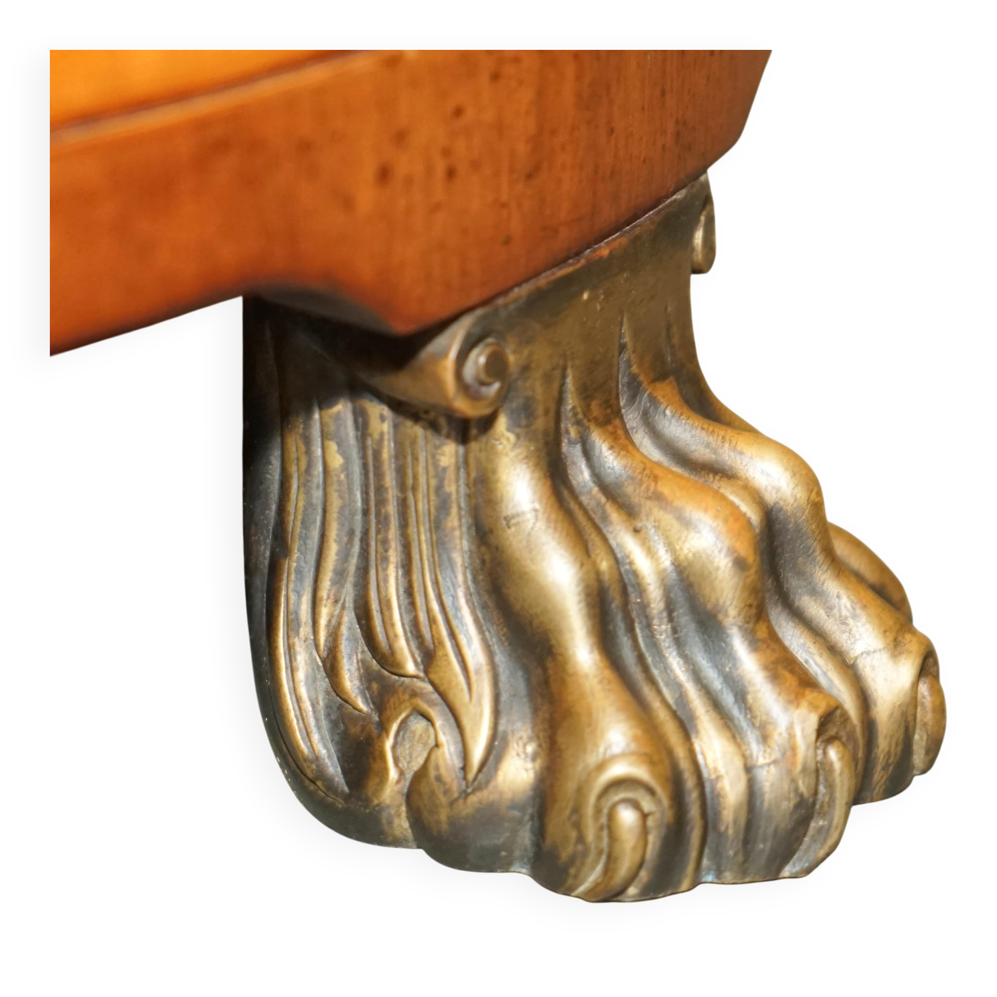 Table bibliothèque tournante Arthur Brett en satin, noyer et palissandre - style Regency