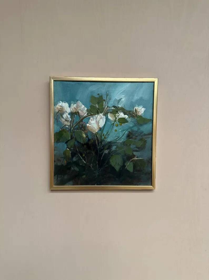 Original Swedish Oil on Canvas – “White Flowers” by M. Jakobsson – Signed – Vintage & Framed – 46 × 44 cm (18.1" × 17.3")