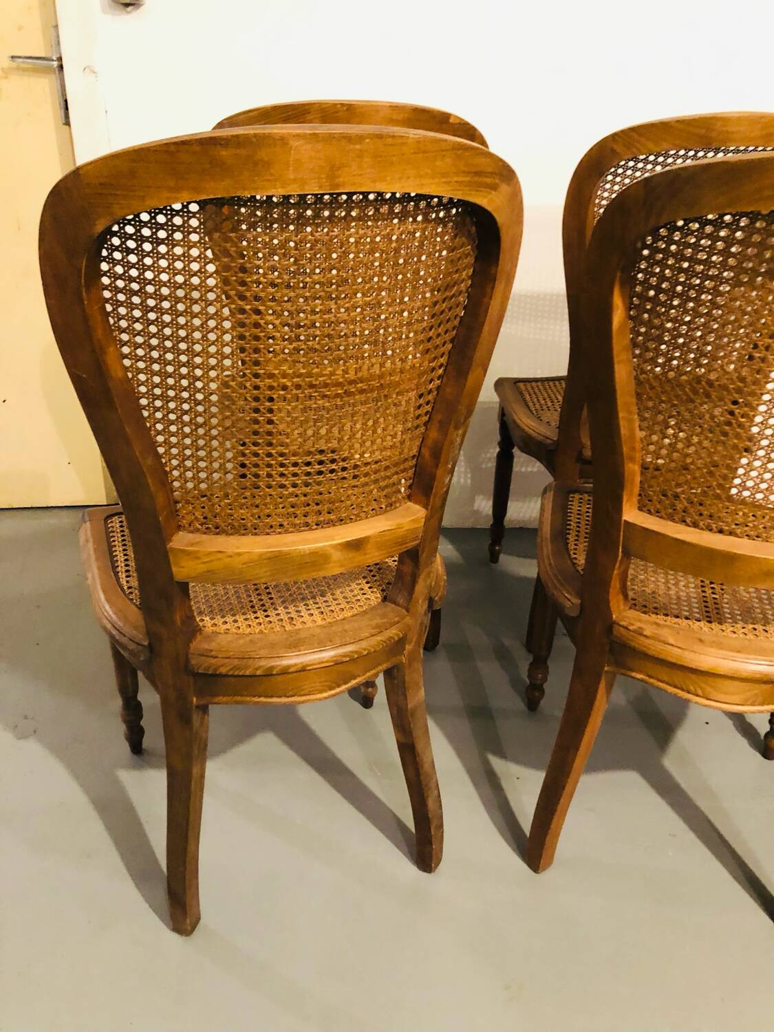 Set of 4 caned medallion chairs in Louis XVI style - Excellent condition - Oak