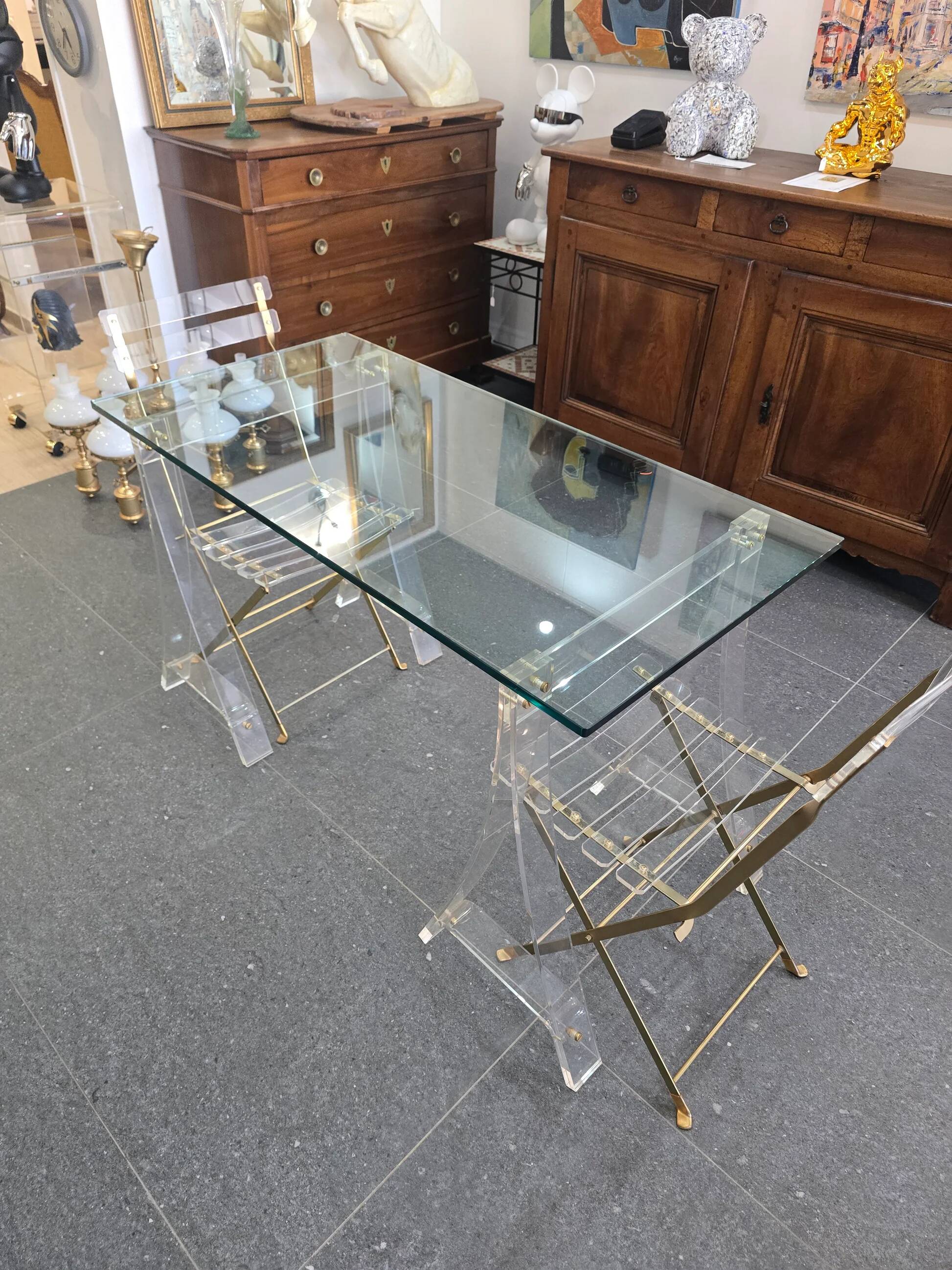 Marais International – Table and 2 chairs "The Invisibles by Marais"