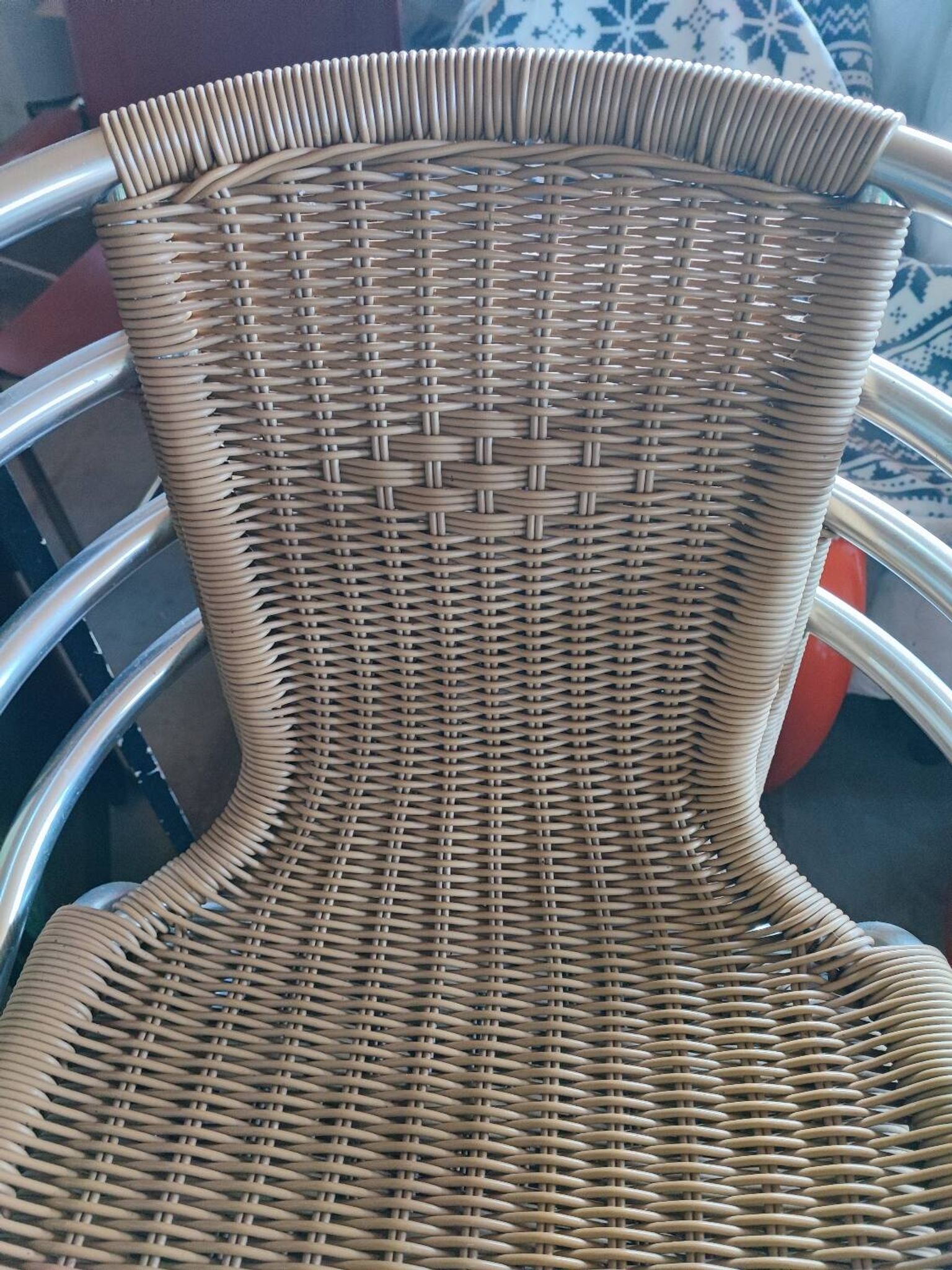 Chaises scoubidou et aluminium