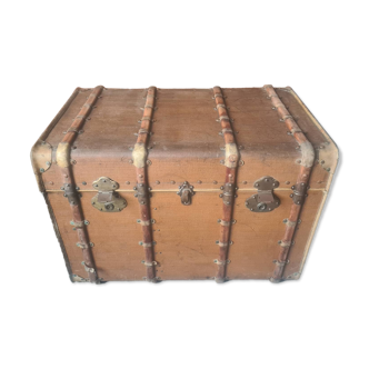 Old wooden trunk and fabrics