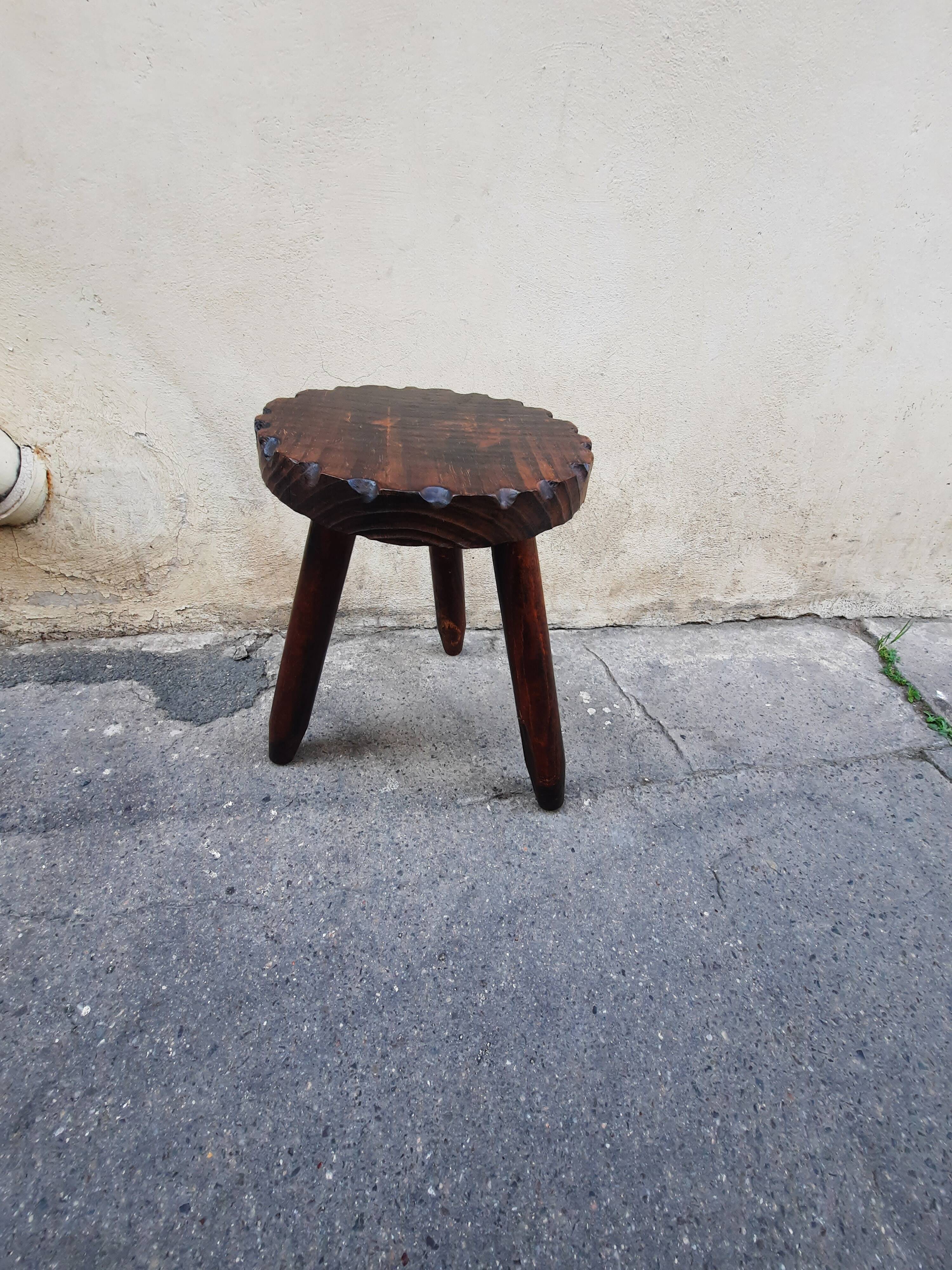 Tripod stool