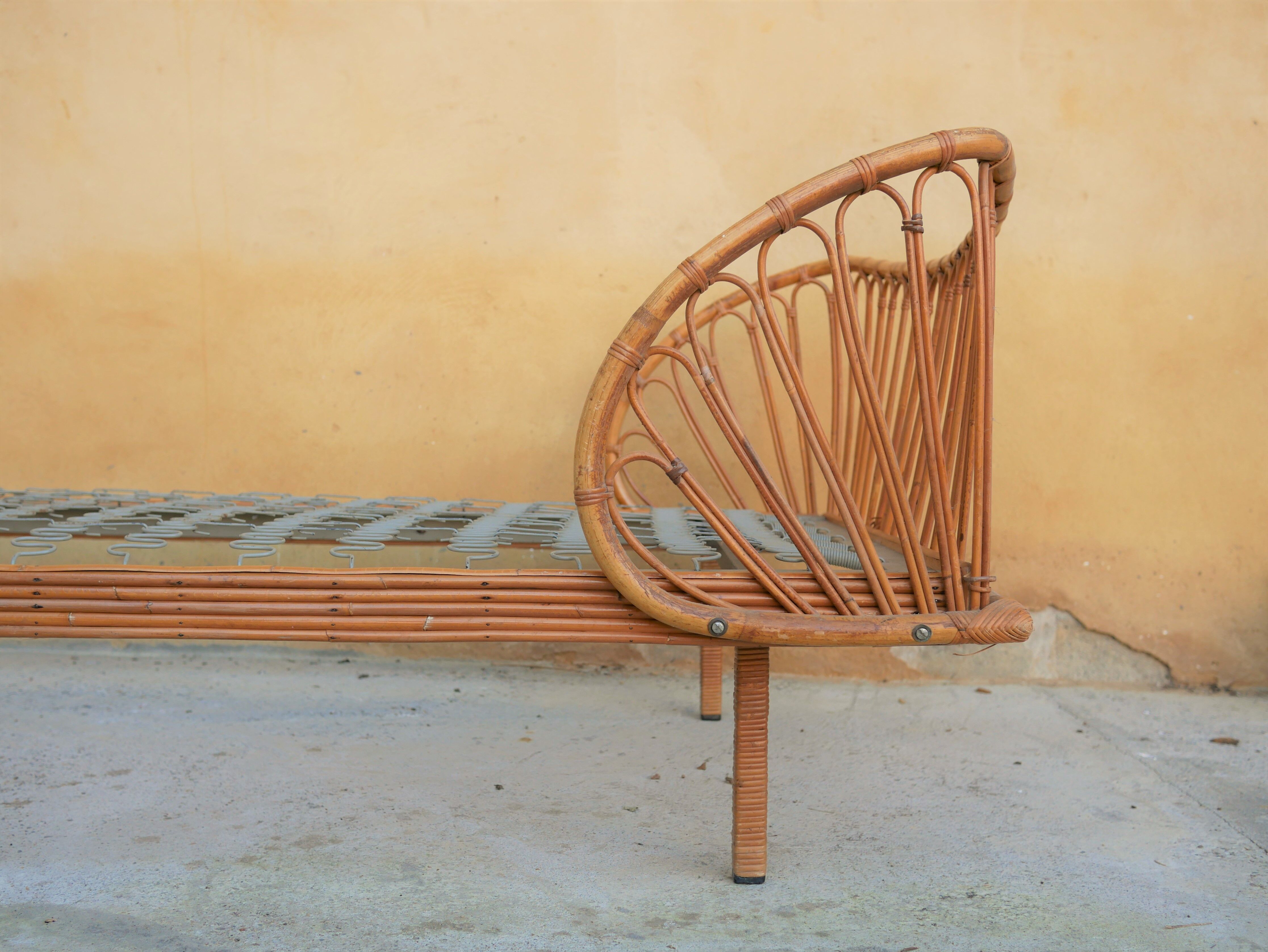 Vintage rattan bed 1960