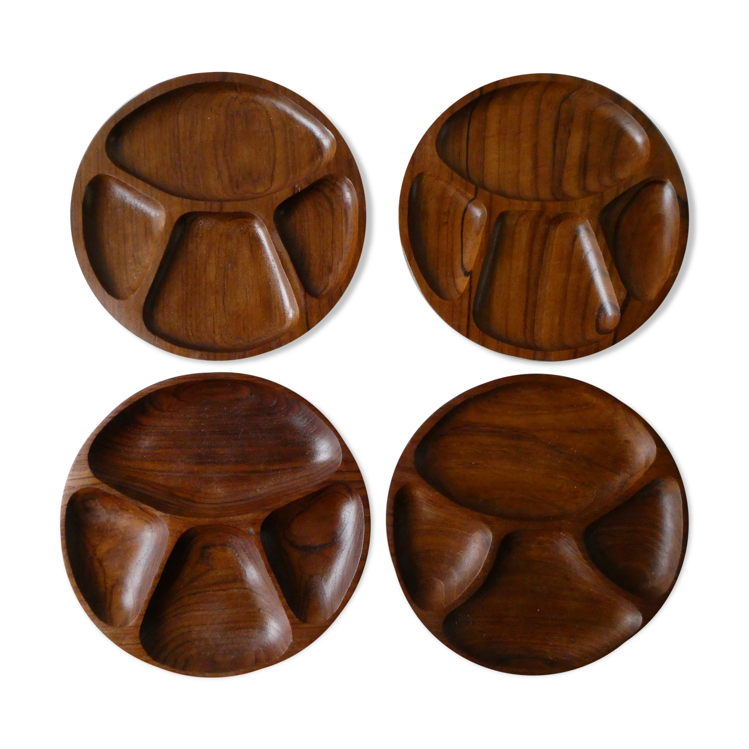 Lot of 4 plates or teak serving dishes, 70-80s
