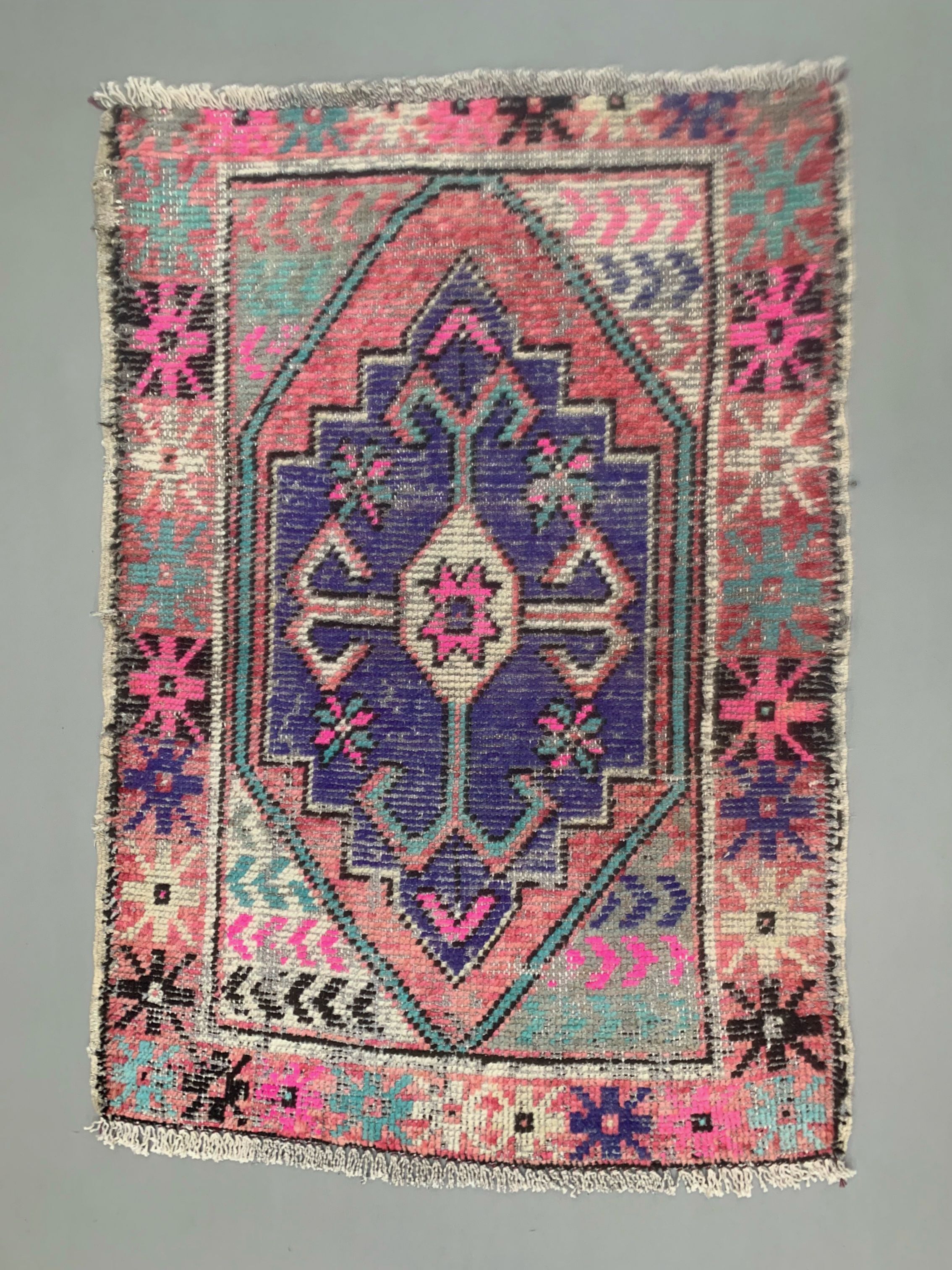 Vintage turkish oushak rug 115x83 cm carpet