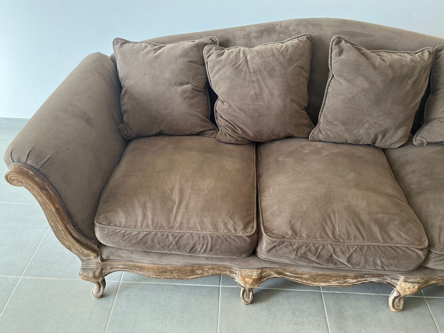 Baroque Pompadour sofa