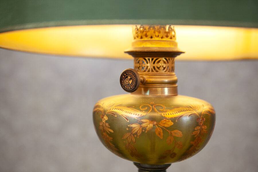 Vintage Pair of Table Lamps in a Classical Style with Decorative Bases and