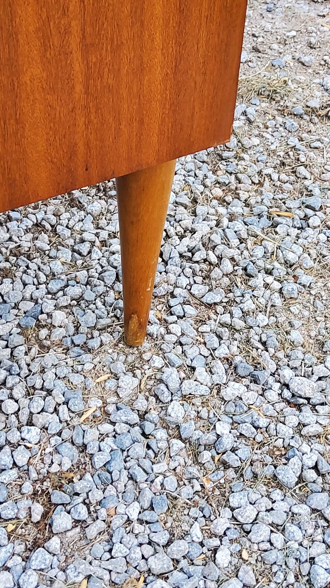 Vintage golden mahogany chest of drawers 3 drawers conical feet from the 60s