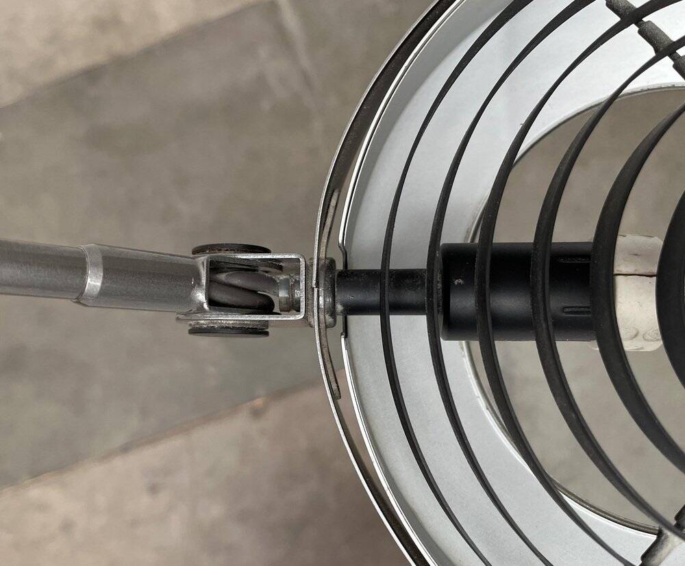 Postmodern Italian floor lamp Elle 55 by Tommaso Cimini for Lumina, 1980s.