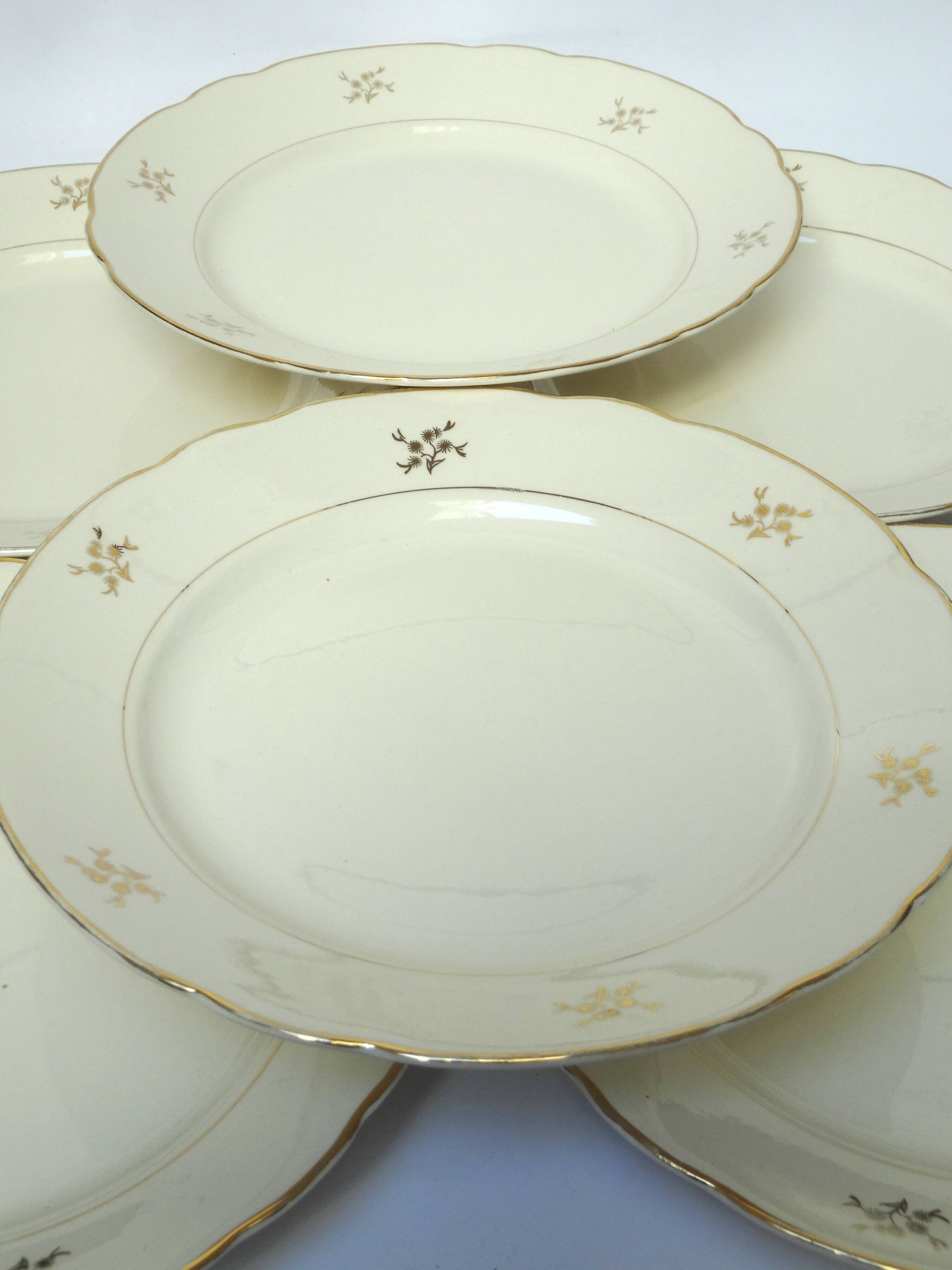 6 Villeroy & Boch flat plates