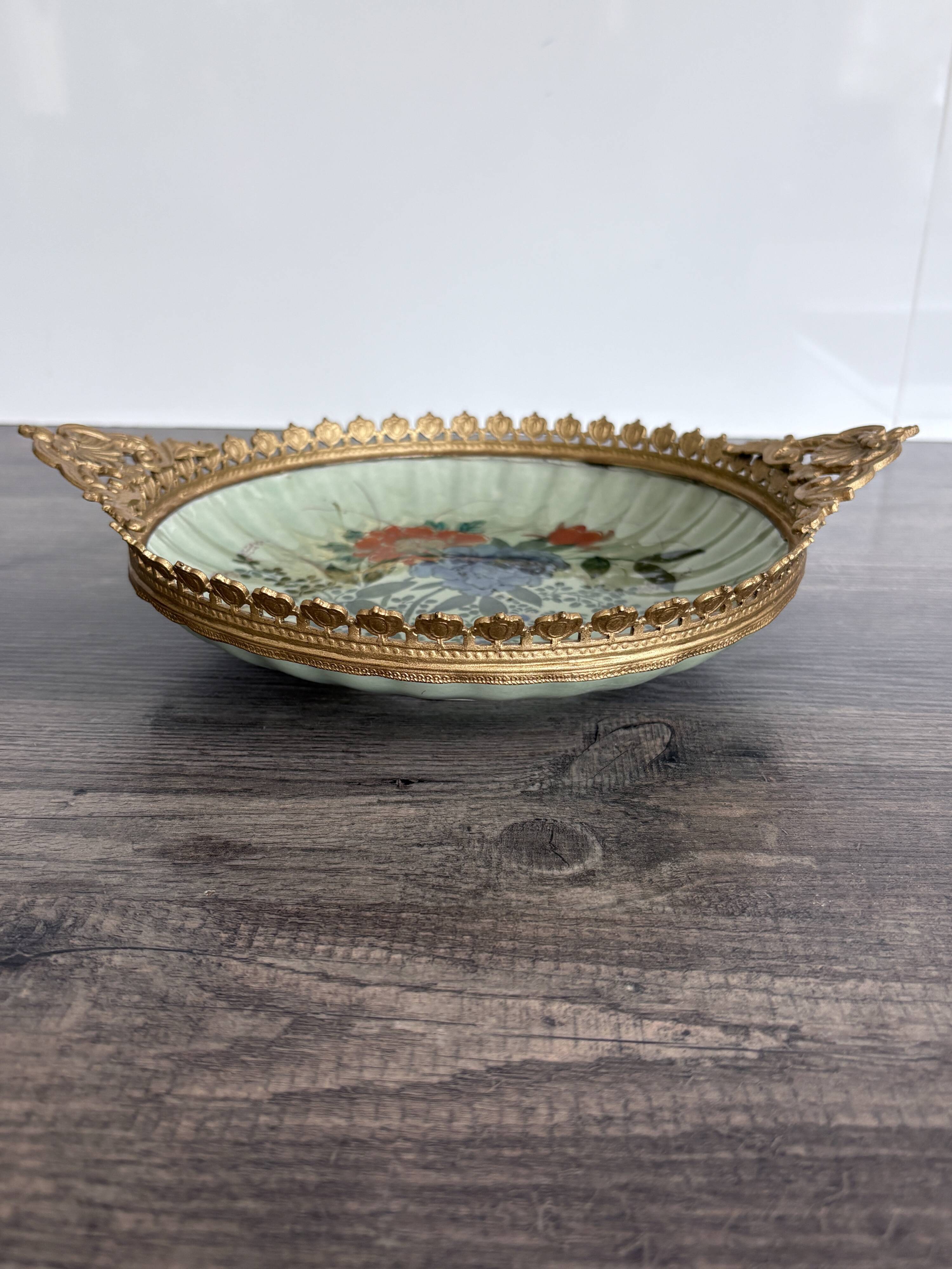 Antique celadon porcelain bowl mounted in gilded bronze, 19th century.