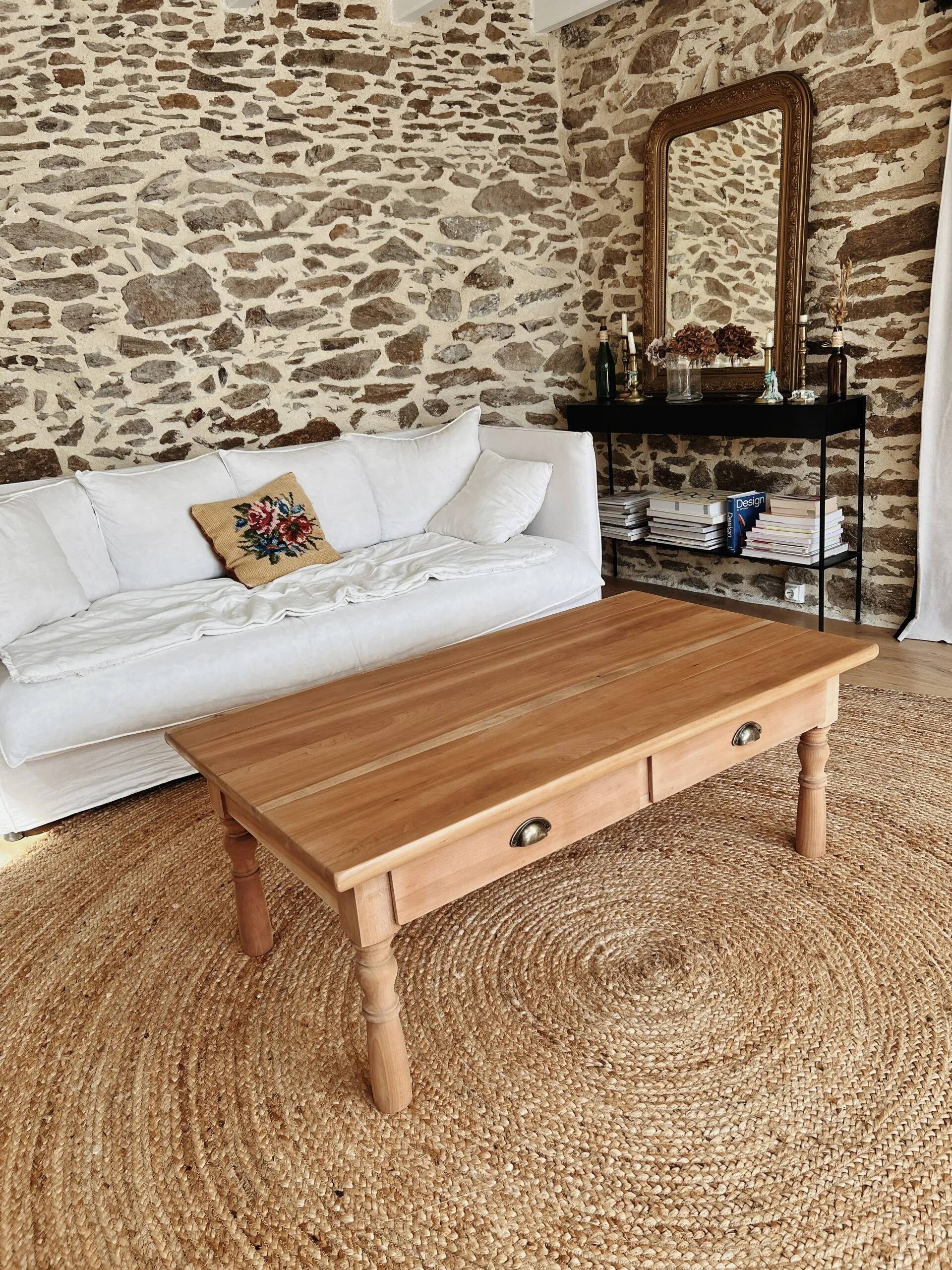 Coffee table in solid cherry wood