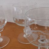 Set of 6 water glasses on feet, grape decoration and Luminarc vine shoot