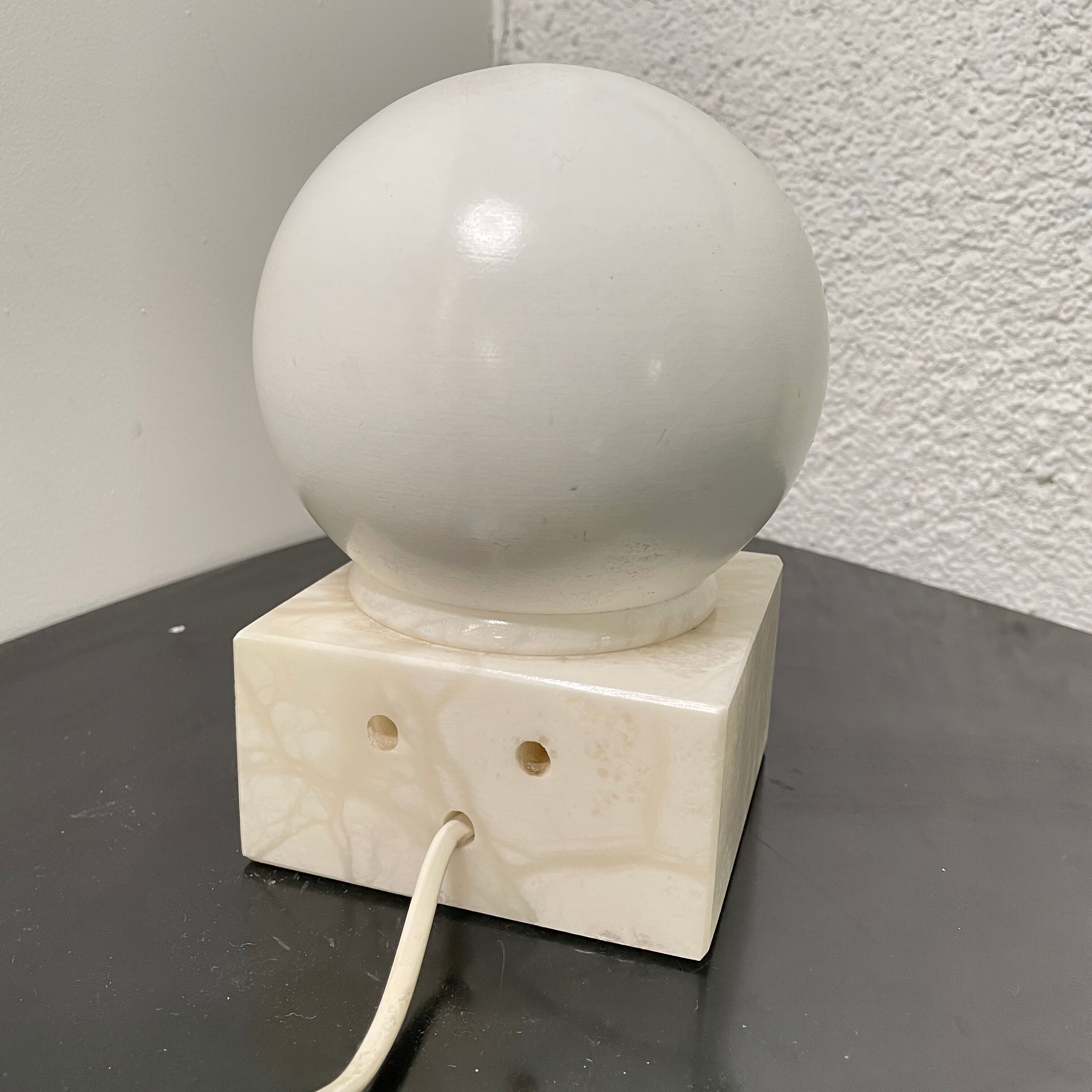Marbled ball lamp design 70