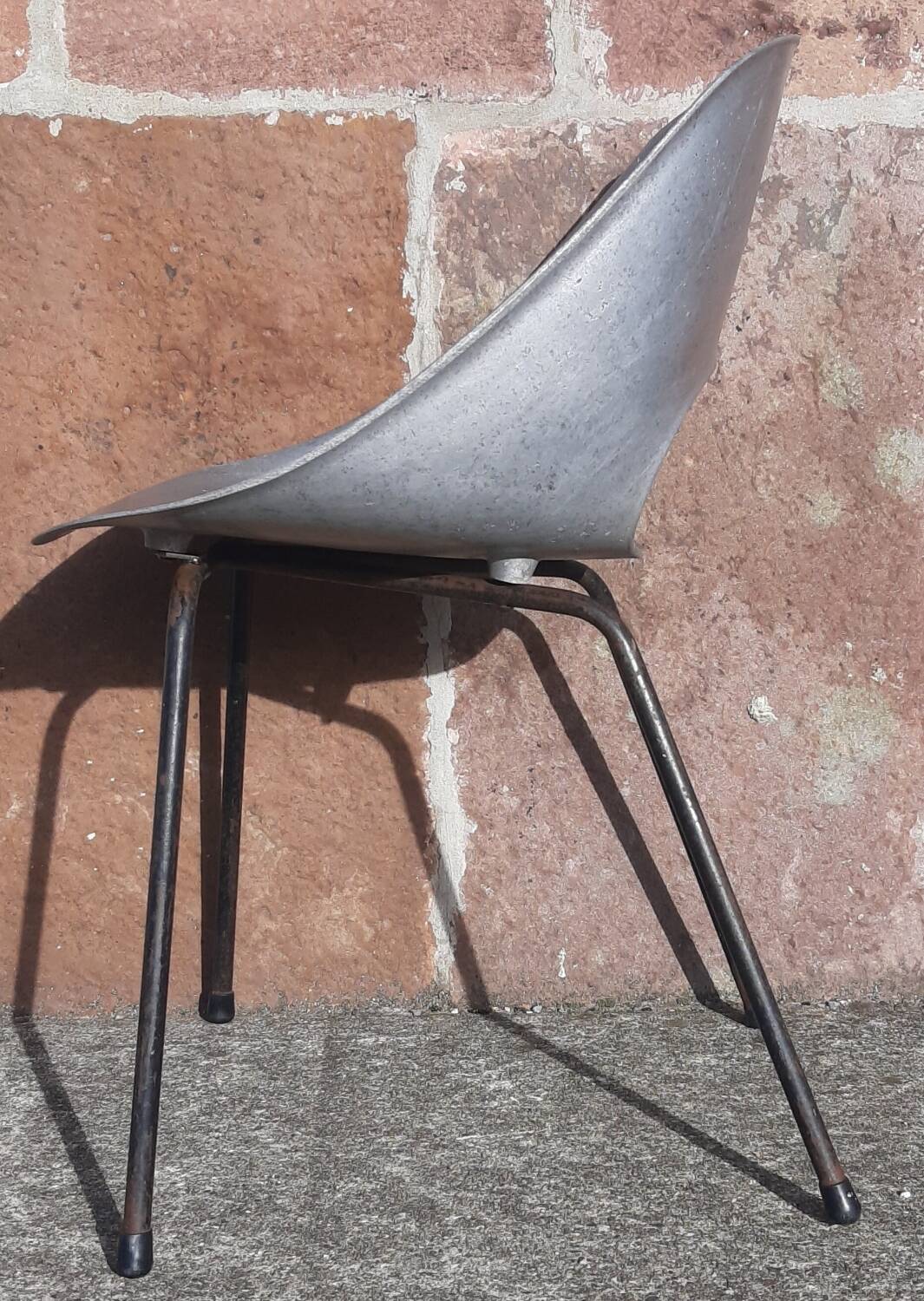 Chaise tulipe Pierre Guariche. (Edition Steiner, années 50)