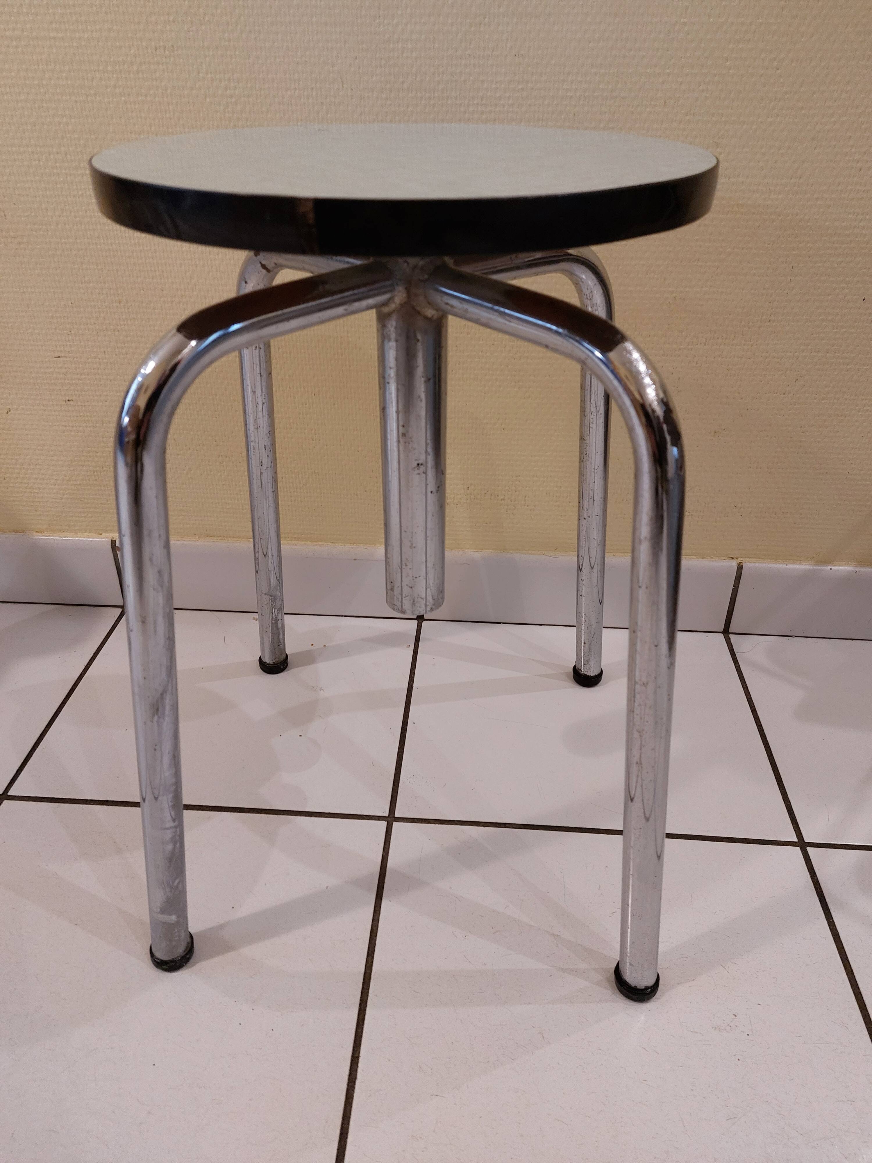 Tubular stool chrome adjustable seat in green formica