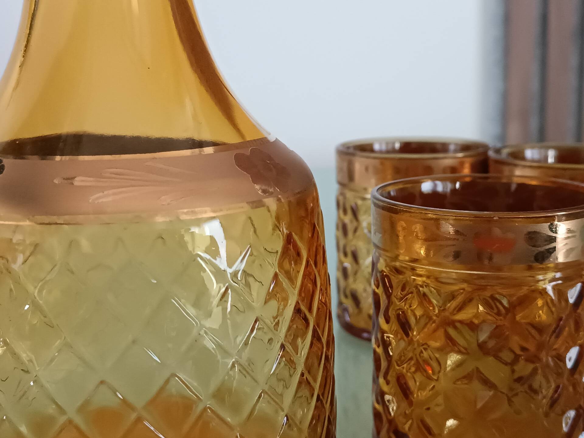 Vintage Bormioli Rocco service – carafe and 5 amber glasses